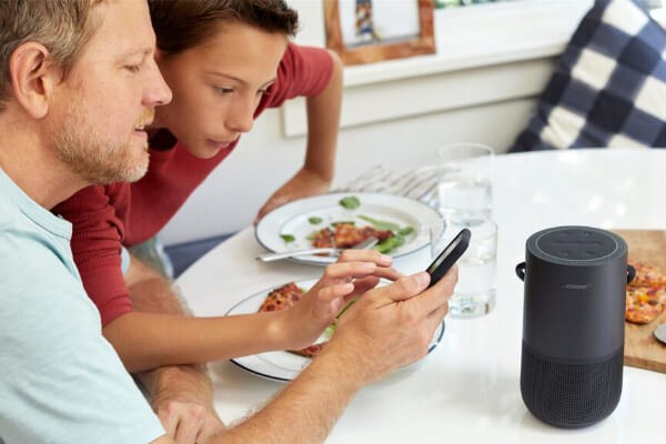 Description - Bose Portable Home Speaker (3)