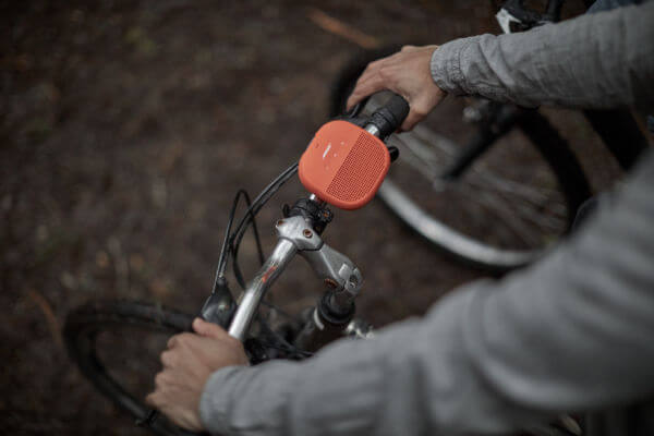 Description - Bose Soundlink Micro (3)